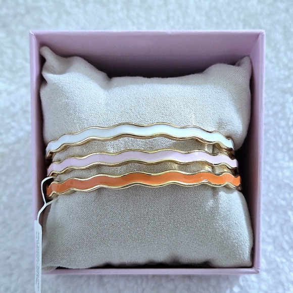 House🏠 of Harlow 1960 Set of Three3️⃣, Thin, Wavy🌊, Enamel, Bangle Bracelets - Picture 14 of 15